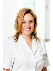 Dr Karolina Ochman - Doctor at Invicta Fertility Clinic - Gdansk