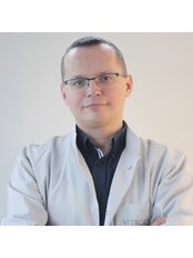 Dr Adam Czyżyk - Doctor at VITROLIVE Gynaecology and Fertility Clinic