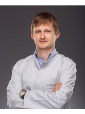 Mr Michał Kupś - Doctor at VITROLIVE Gynaecology and Fertility Clinic