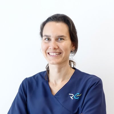 Dr Anna Voskuilen González