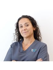 Frau Gwen Navarro - Hilfskrankenpflegerin - Reproclinic