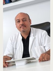 PROCREAR - Dr Mazzanti Medical Director