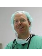 Dr Michael Grundmann -  at Dr. Vladimir Sinitsin Praxis Sinitsin
