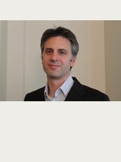 Dr Yiannis Kallis - Harley Street - The London Clinic Consulting Rooms, 116 Harley Street, London, W1G 7JL, 