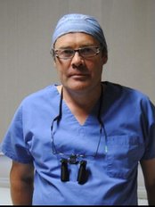 Dr Rudi De Reys - Surgeon at Dr. Rudi De Reys Haarklinik