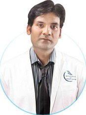 Dr Vikas Singh,Hair Transplant Surgeon - Consultant at Kosmedix - Head Office - Prestige Merridian