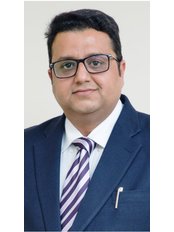 Mr Sunil  Arora - Surgeon at ALCS-Hair Transplant & Cosmetic Clinic