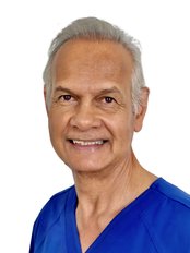 Dr Daoud Ingar - Doctor at New Hair Graft