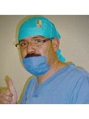 Dr Luis Esquivel - Doctor at Gainhair Hair Transplants Leon