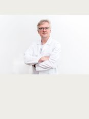 Dr Turowski - Hair Restoration Clinic - Żelazna 1, Katowice, 40851, 