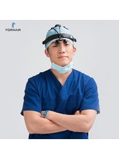 Dr Oh Sung Kwon - Surgeon at FORHAIR Hair Transplant Korea