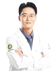 Dr Kim Bum-Ryeol - Doctor at Moaman Hair Transplant Clinic