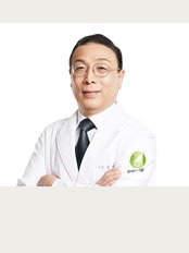 Moaman Hair Transplant Clinic - 8th Floor, KBL Center, 110 Dosan-daero, Gangnam-gu, Seoul, 06038, 