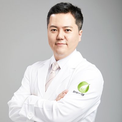 Dr Kim Dai Young