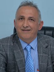 Herr Veysel Kirca - Arzt - Turk Estetic