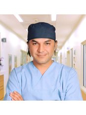 Dr. Azimet Özdemir - Chirurg - Turk Estetic