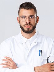 Dr Chris Martin - Doctor at Dr Guder Clinic