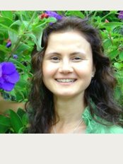 Kamilla Harra - Kamilla Harra - Kinesiologist, Nutritional Coach, Sound Healer, Energetic psychologist