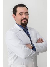 Dr Francisco Martinez - Doctor at D Alternative