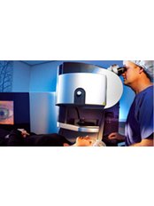 Laser Eye Surgeon Consultation - sehkraft Augenzentrum