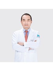 Dr Jin-kuk Kim - Ophthalmologist at B&VIIT Eye Center