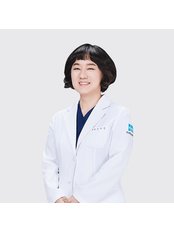 Dr Hee-sun Kim - Ophthalmologist at B&VIIT Eye Center