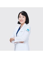 Dr Eun-min Kang - Ophthalmologist at B&VIIT Eye Center