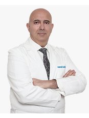 Dr Ragıp Gürsel - Surgeon at Veni Vidi Eye - Ankara