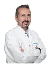 Dr Berktuğ Erdoğan - Surgeon at Veni Vidi Eye - Ankara
