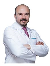 Dr Kadir Çolakoğlu - Surgeon at Veni Vidi Eye - Bakırköy