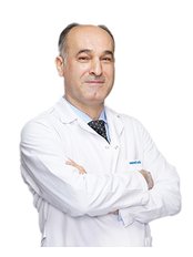 Dr Mahmut Haliloğlu - Surgeon at Veni Vidi Eye - Bakırköy
