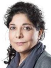 Dr Tahera Bhojani-Lynch - Ophthalmologist at Optimax - Manchester
