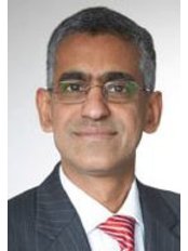 Mr Srinivasan Subramaniam - Surgeon at Optegra Eye Health Care Birmingham