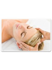 Indian Head Massage - Tamer Clinic