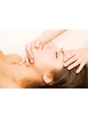 Facial Massage - Englefield Health Practice