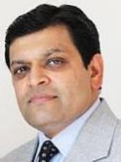 Dr Rajesh N. Maniar - Principal Surgeon at Dr. Rajesh N. Maniar - Breach Candy Hospital Trust