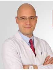 Prof Eralp Baser - Doctor at Healthis Assistance