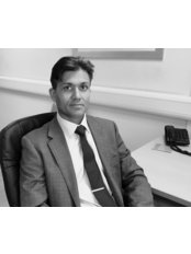 Salford Hip & Knee Clinic - Mr Gaurav Batra 