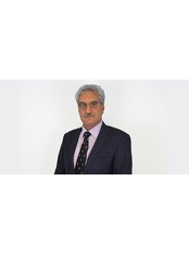 Dr Nat Padhiar - Consultant Podiatric Surgeon - Consultant at London Musculoskeletal Centre
