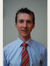 Oxford Orthotic Clinic - ndrew Dodds is our lead clinician, he has 17 years of experience covering a wide varienty of conditions and orthoses