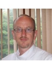 Mr Stephen Woodhead -  at Leeds Complementary OSteopaths