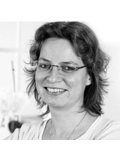 Ms Iris Pätsch - Physiotherapist at Praxis für Physiotherapie Ulrike Gaster