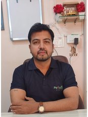 Dr Manish Kundwani -  at MiDas Physiocare