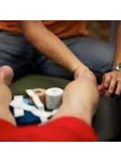 Sports Injury Rehabilitation - Strapping and Taping - Tom Quinn Sports Injury & Rehabilitation Clinic