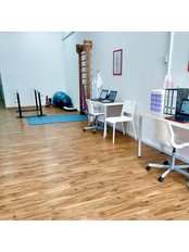 IFIX Physiotherapy - Exercise area 