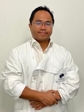 Dr André Yee - Doctor at Fisiogaspar
