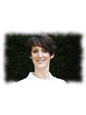Ms Hannah Smith - Physiotherapist at Thorpes Physiotherapy & Sports Injury Clinic - Sandhurst