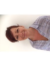 Miss Justine Dennett - Practice Therapist at Brighton Physiotherapy Clinic