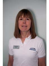 Miss Louise Parker - Physiotherapist at Thorpes Physiotherapy & Sports Injury Clinic - Fleet