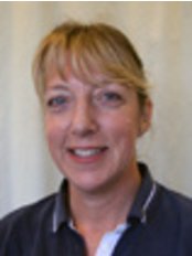 Karen Ross - Physiotherapist at Tring Physiotherapy and Sports Injury Clinic - Rot